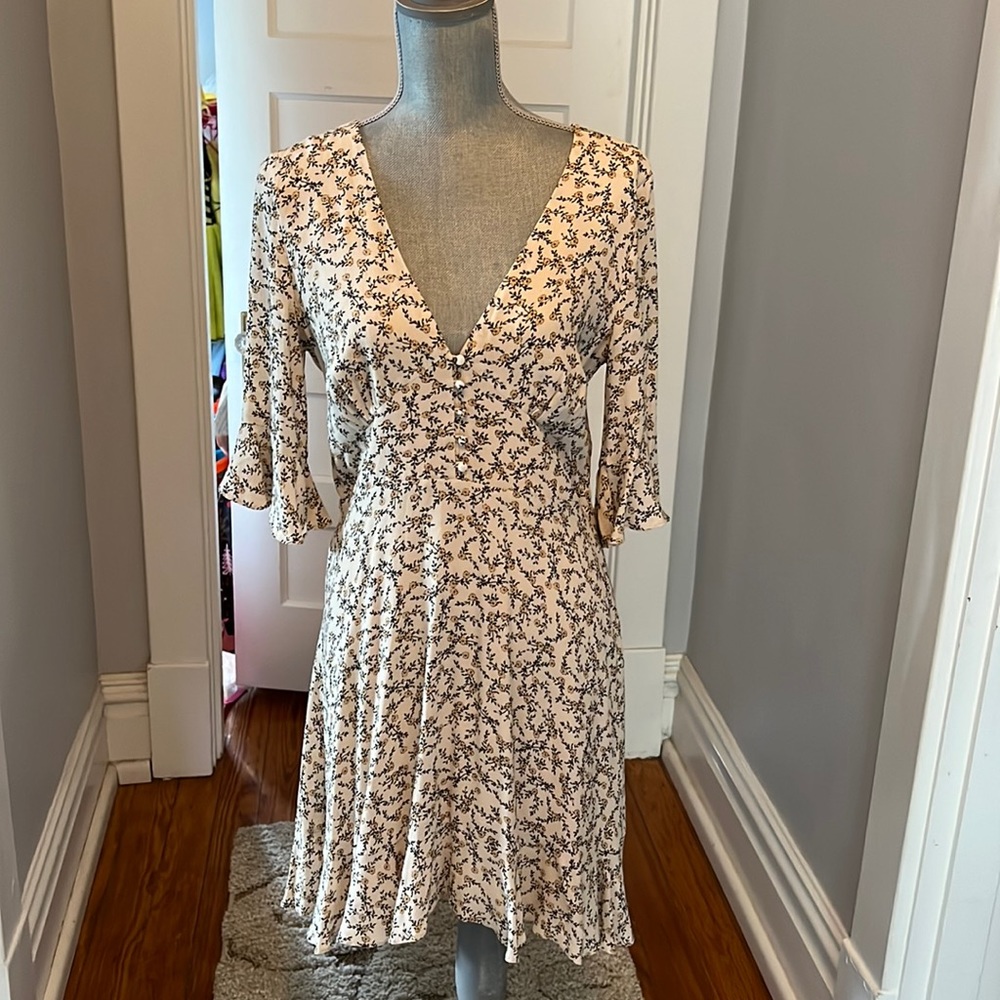 Cupcakes & Cashmere floral dress